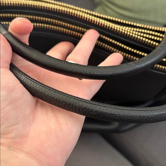 Coach borough bag comes with long strap - Picture 5 of 10